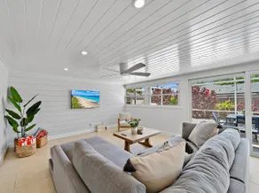 Superhosts! Bright, Spacious Home! Great Location! - Image 5