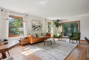 Fenced, Mid-Century Modern Gem near MOA and MN Zoo - Image 3