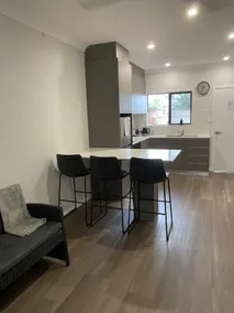 Studio Apartment in Atherton - Image 2