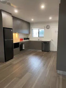 Central Residence - Modern 2 Bed Apartment - Image 5