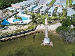 Heron's Hideaway: Brand New & Centrally Located! - Image 2