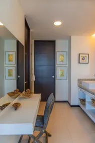 Luxury Cancun Beachfront Condo - Image 5
