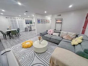 San Jose Enchanted Stay: 4BR Modern Home - Image 4