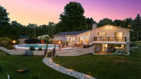 Lakehouse w/ Heated Pool, Hot Tub, Kayaks, Games - Image 5