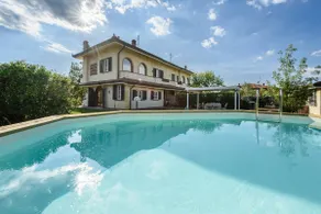 Villa + Pool 1.2km by the Sea - Image 2