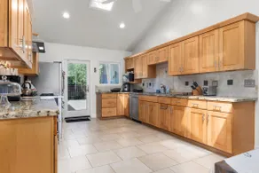 Mediterranean Villa - Gourmet Kitchen - Image 4