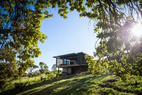 Luxury Lodge with Stone Bathtub and View - Image 2