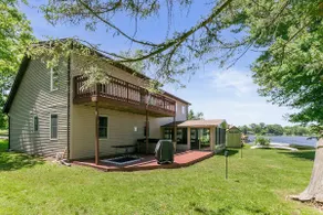 Lake Front, Kayaks, Hot Tub, Firepit, Game Rooms - Image 3