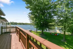 Lake Front, Kayaks, Hot Tub, Firepit, Game Rooms - Image 5
