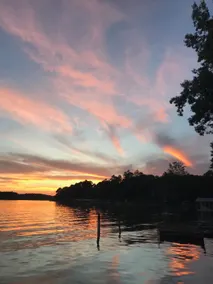 Pet-Friendly Lakefront: Dock, Kayaks, Games & Rods - Image 3