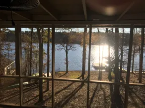 Pet-Friendly Lakefront: Dock, Kayaks, Games & Rods - Image 4