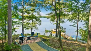 Waterfront Cabin! BigPorch~Paddle~Karaoke - Image 4