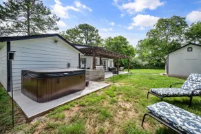 Retreat w/Hottub, Lake Rentals, & Outdoor Playroom - Image 5