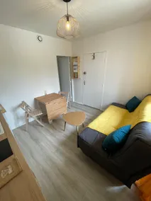 Cosy F2 historic center - Image 2