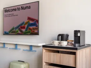 Numa | Medium Room with Balcony near Berlin Zoo - Image 4