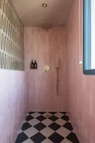 Beautiful suite & spa bath - Image 5