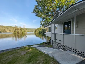 Ludlow Lake & Ski Cottage - Adventure Awaits! - Image 2