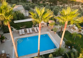 Stamnelia Villa - Image 2