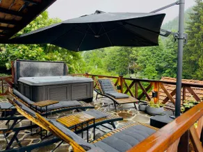 Spa Villa Mezinska Jacuzzi Sauna - Image 3