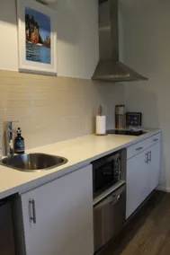 Coastal Cove Retreat - with heated pool near Hot Springs & Golf - Image 4