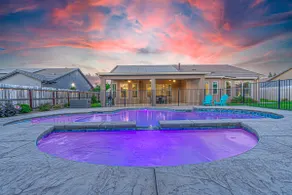 5bd 3ba Pool&Hot Tub House w/dedicated workspace - Image 5