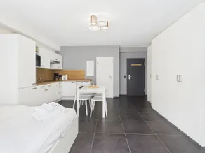 Fully furnished studio near Luxembourg station! - Image 4