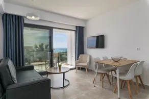 Aspras Luxury Apartments - Image 4