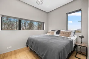 Golden Circle 4BR Escape w/ Hot Tub & Views - Image 3