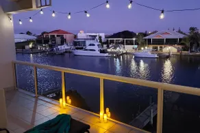 Port Sails Canal Villa - Image 2