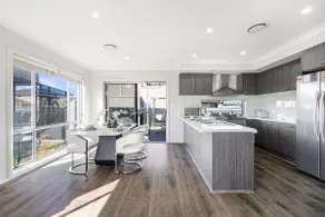 6Br near Schofield Rousehill Centre - Image 2