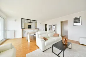 Splendid view of Eiffel Tower : Spacious 2BR Gem - Image 4