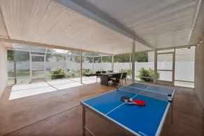 Arcade+Pingpong + 10 guests + 11 mil to Lego Land! - Image 5