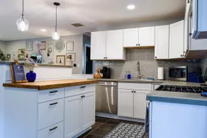 Mid-Century Haven: Curated Cottage with Music Room - Image 4
