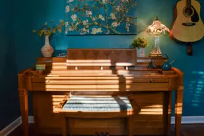 Mid-Century Haven: Curated Cottage with Music Room - Image 2