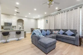 Charming 3Q Home w/Gourmet Backyard in Elk Grove - Image 2
