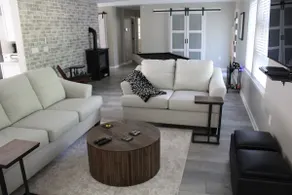Picturesque Riverfront Home w/Ambiance & Hot Tub - Image 3
