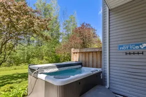 Townhouse with Hot Tub near Blue Mountain Village - Image 4