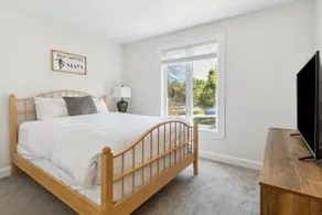 Townhouse with Hot Tub near Blue Mountain Village - Image 3