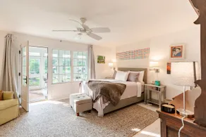 4BR Farmhouse Pool+Hot Tub, UVA, Quiet - Image 2