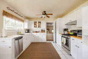 Red 'Ohana 3 bd Near Mauna Kea Beach in Waimea - Image 3