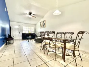 Near Theme Parks/Dog Friendly/Fenced Yard/6 Guests - Image 3
