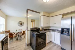 Indoor fireplace w/ patio & Pool Table - Image 2