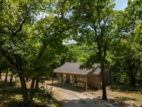 Skyline Cabin on Tablerock Lake - Image 3