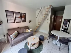 Large two-bedroom duplex / terrace & garden / sea nearby - Image 3