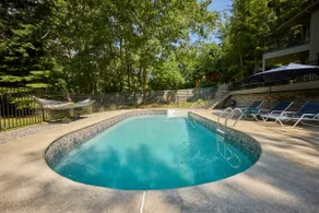 Berkshire Summer House - 4 bed 3 bath w/ Pool + AC - Image 5