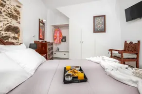 Plaka House, Kerames - Image 5