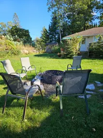 Cozy Cottage with Private Beach Access - Image 2