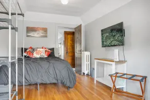 EntireHouse/GlenEllyn/4bd1bath/Laundry/Wheaton - Image 4