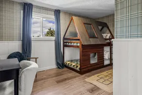 4BR 2000sqft Gem by DT, Epic VIEWS & Private Decks - Image 3