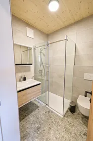 Apartment 3 – One Bedroom (2+2), Mountain View - Image 2